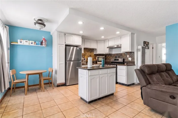 Living Room & Kitchen