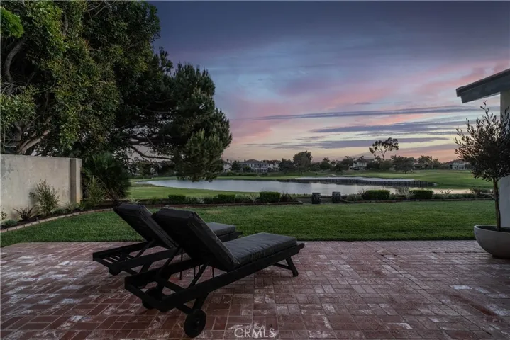 6722 Gate Hill, Huntington Beach, California 92648