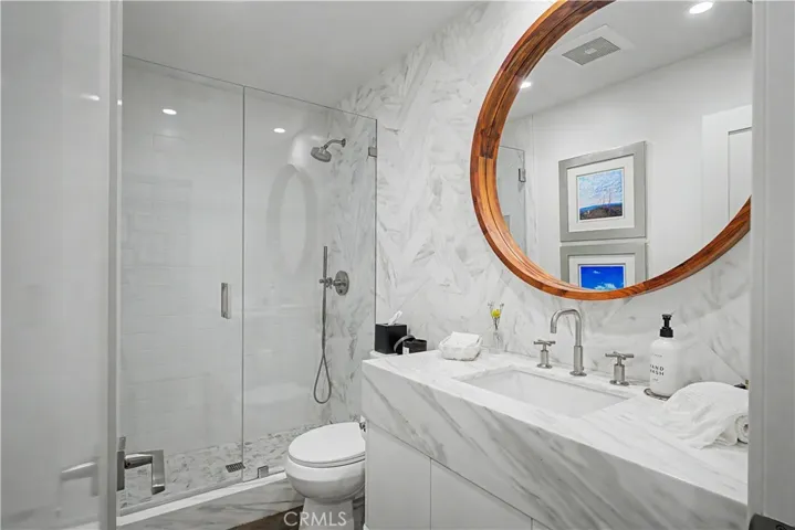 6722 Gate Hill, Huntington Beach, California 92648