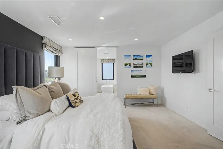 6722 Gate Hill, Huntington Beach, California 92648