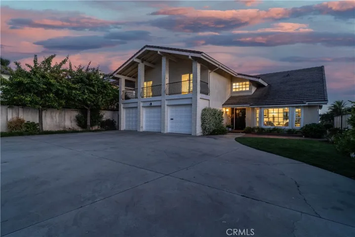 6722 Gate Hill, Huntington Beach, California 92648