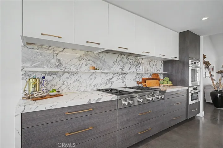 6722 Gate Hill, Huntington Beach, California 92648