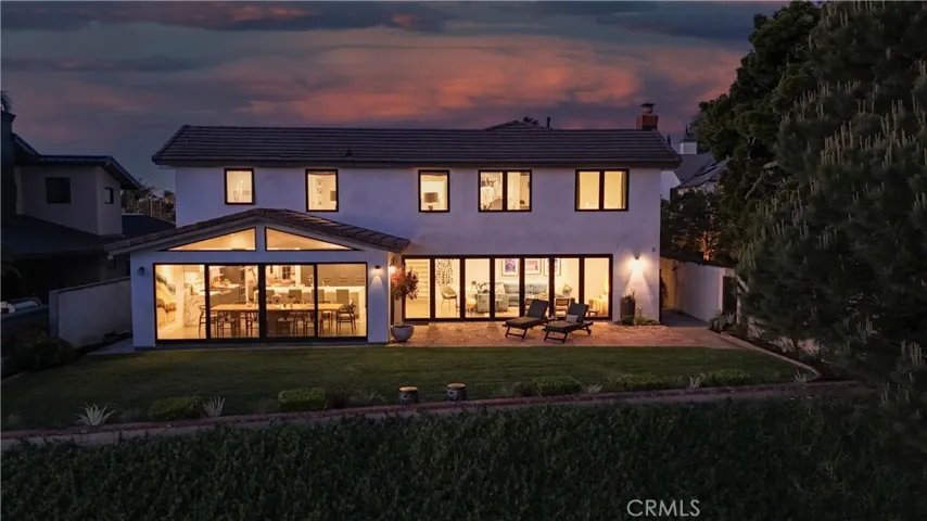 6722 Gate Hill, Huntington Beach, California 92648