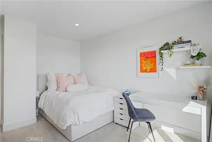 6722 Gate Hill, Huntington Beach, California 92648