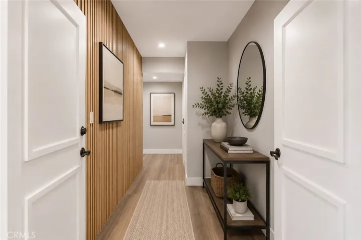 Virtually Staged Entryway
