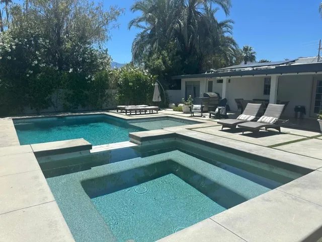 Pool, spa