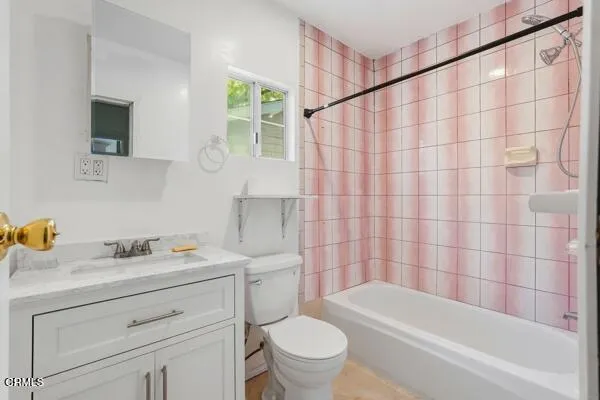 DEL MONTE.BATHROOM 2. 5-5-26