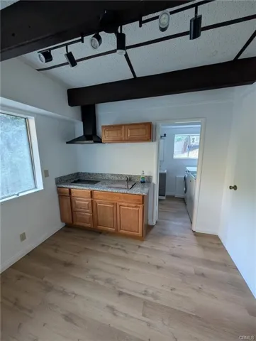809 Virginia Mother-in-law suite w/ kitchenette