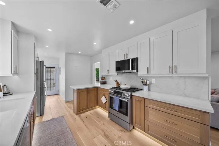 1006 E Ridgewood St, Long Beach, California 90807