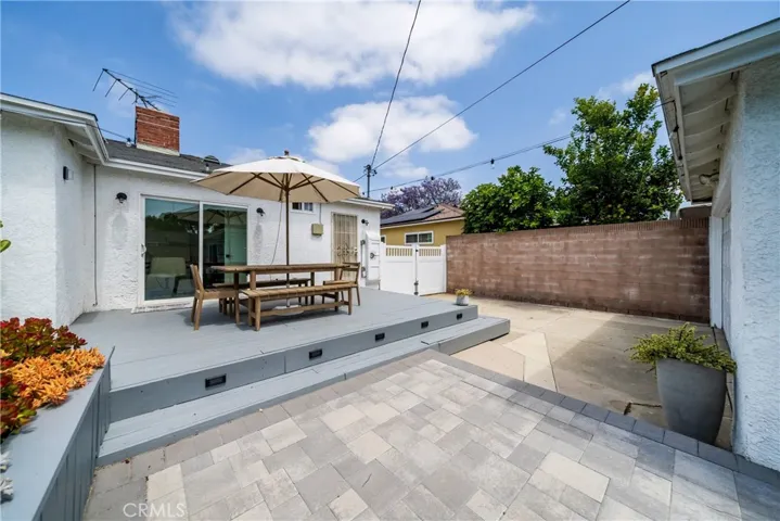 1006 E Ridgewood St, Long Beach, California 90807