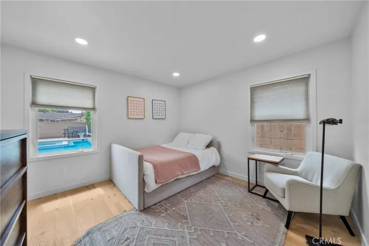1006 E Ridgewood St, Long Beach, California 90807