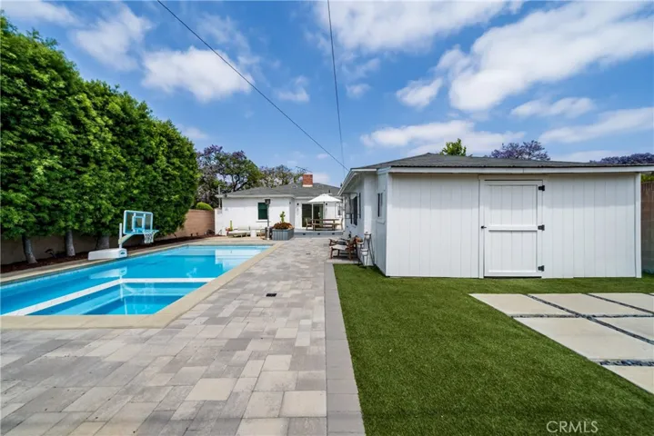 1006 E Ridgewood St, Long Beach, California 90807