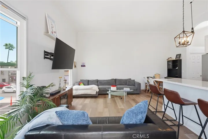 Unit D: Livingroom