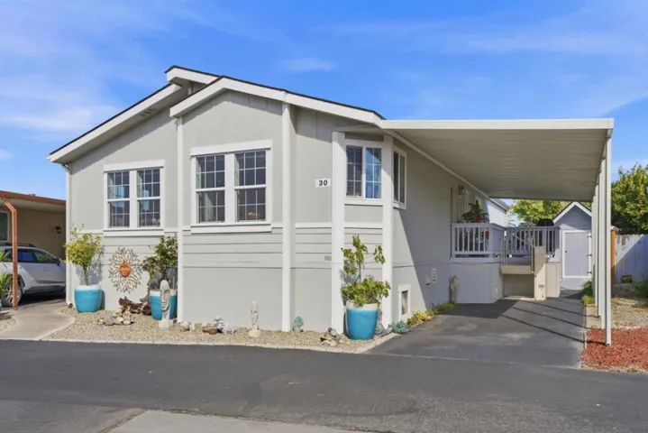150 Kern Street, Salinas, California 93905