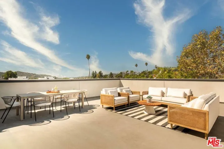 Private rooftop terraces on Se
