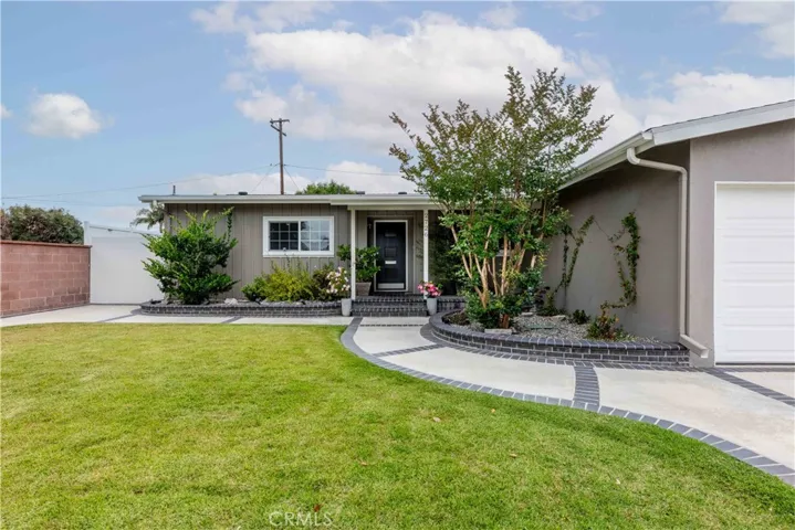 2726 Chatwin, Long Beach, California 90815