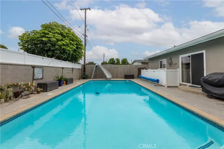 2726 Chatwin, Long Beach, California 90815