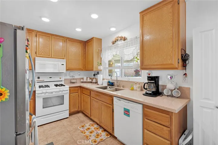 15231 Rose, Adelanto, California 92301
