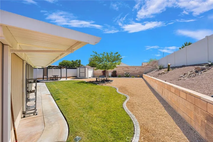 15231 Rose, Adelanto, California 92301