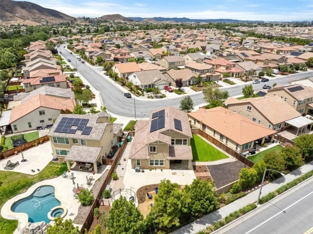 29813 Far Shore Drive, Menifee, California 92585