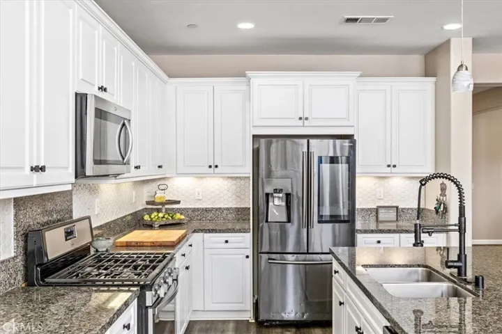 29813 Far Shore Drive, Menifee, California 92585