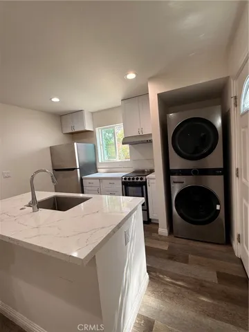 136 N Tiana Lane, Anaheim Hills, California 92807