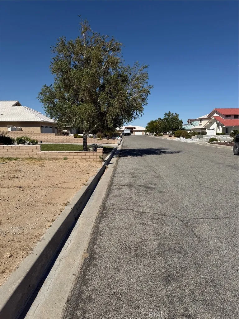 26482 Anchorage, Helendale, California 92342 — photo 4