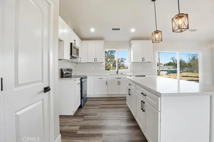16135 Tawney Ridge Lane, Victorville, California 92394