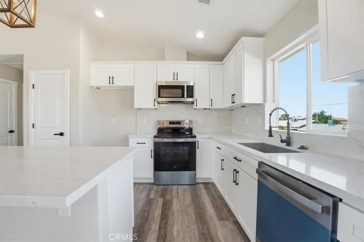 16135 Tawney Ridge Lane, Victorville, California 92394