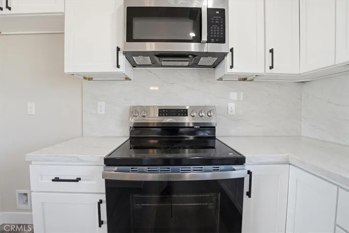 16135 Tawney Ridge Lane, Victorville, California 92394
