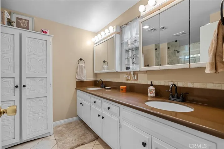 12252 Kenny Drive, Granada Hills, California 91344