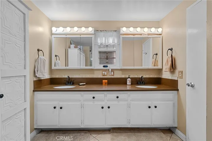 12252 Kenny Drive, Granada Hills, California 91344