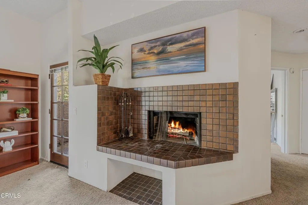 6 Light fireplace