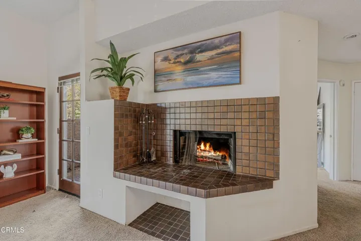 6 Light fireplace