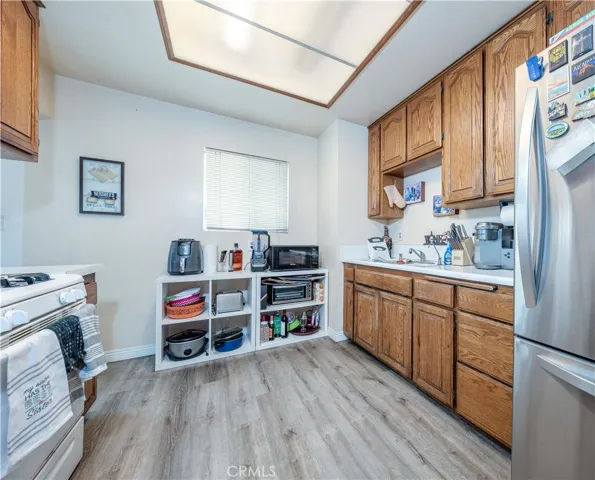 10921 Walnut, Los Alamitos, California 90720