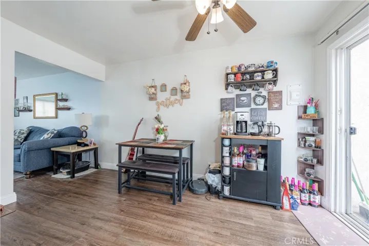 10921 Walnut, Los Alamitos, California 90720