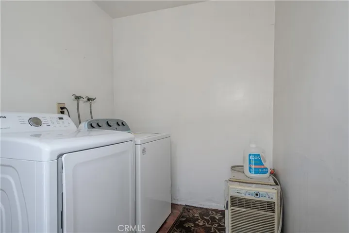 10921 Walnut, Los Alamitos, California 90720