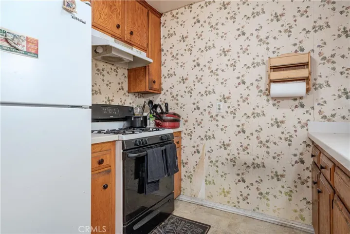 10921 Walnut, Los Alamitos, California 90720