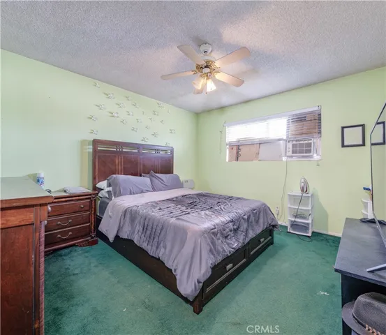 10921 Walnut, Los Alamitos, California 90720