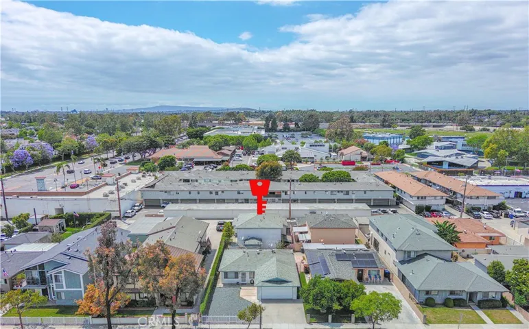 10921 Walnut, Los Alamitos, California 90720