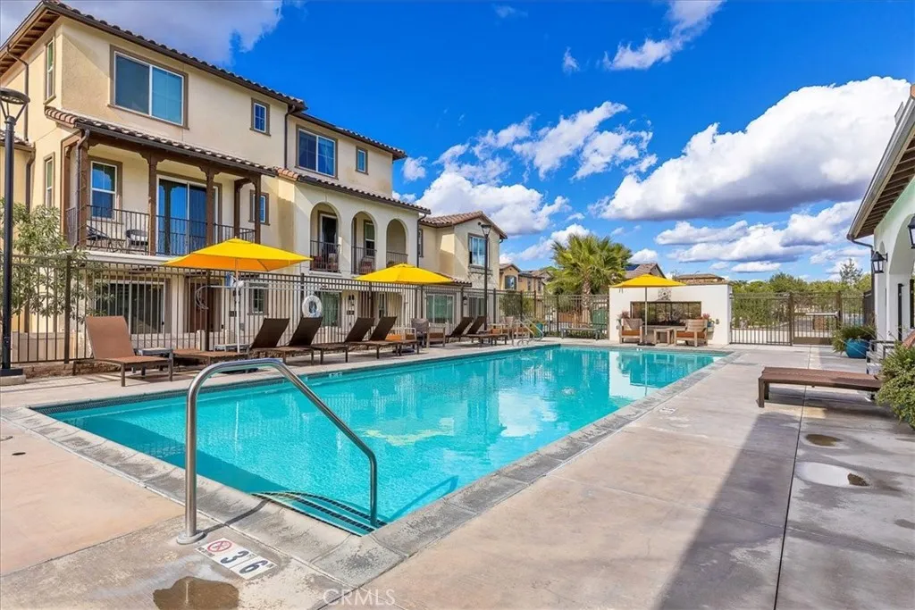 Community pool