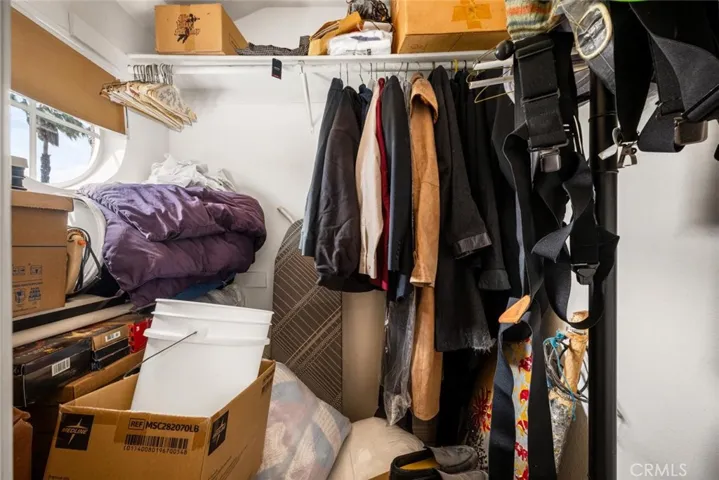 Walk-in closet