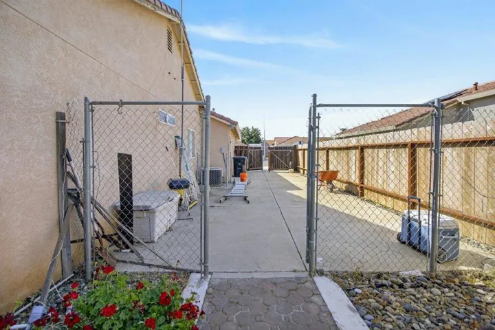 29146 Santa Cruz Drive, Gustine, California 95322