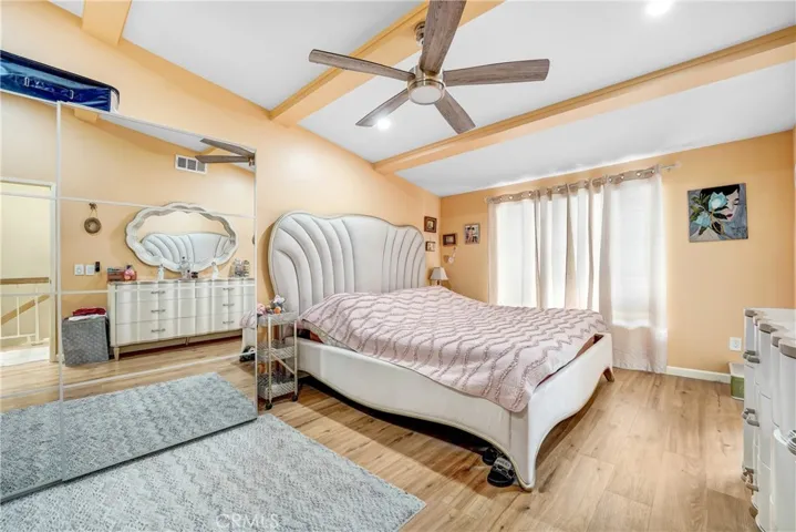 20737 Roscoe Boulevard 203, Winnetka, California 91306