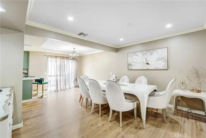 20737 Roscoe Boulevard 203, Winnetka, California 91306