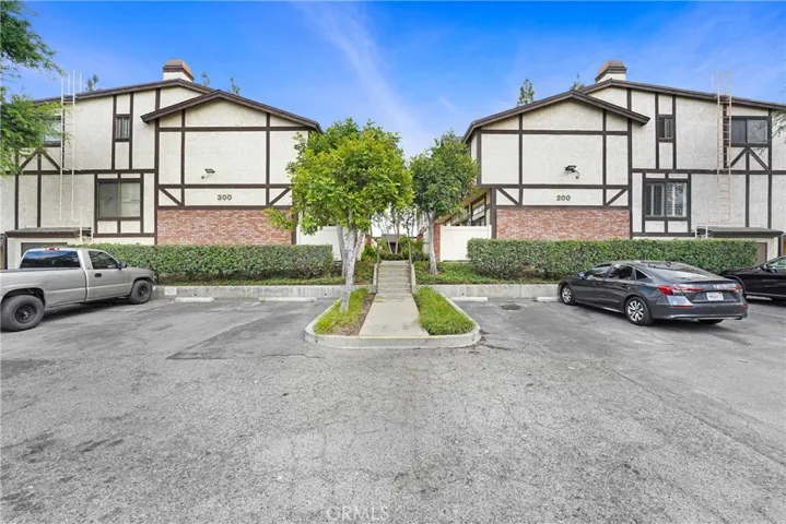 20737 Roscoe Boulevard 203, Winnetka, California 91306