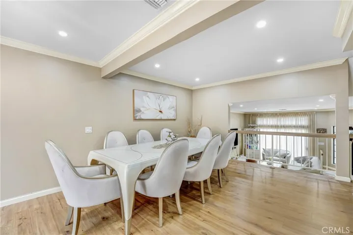 20737 Roscoe Boulevard 203, Winnetka, California 91306