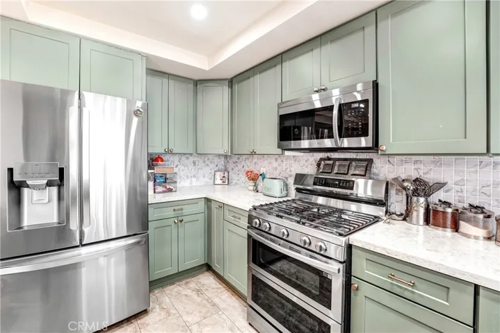 20737 Roscoe Boulevard 203, Winnetka, California 91306