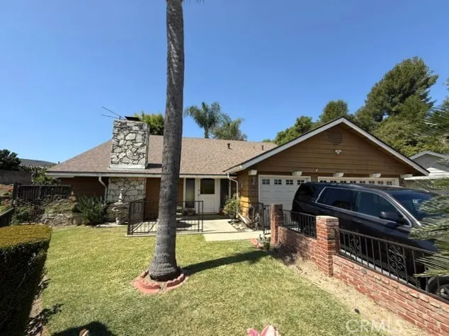 Front Exterior View - House