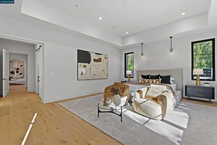 Primary Suite (main level)